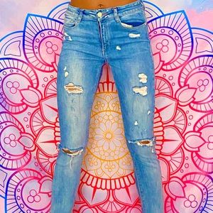 Skinny ripped jeans